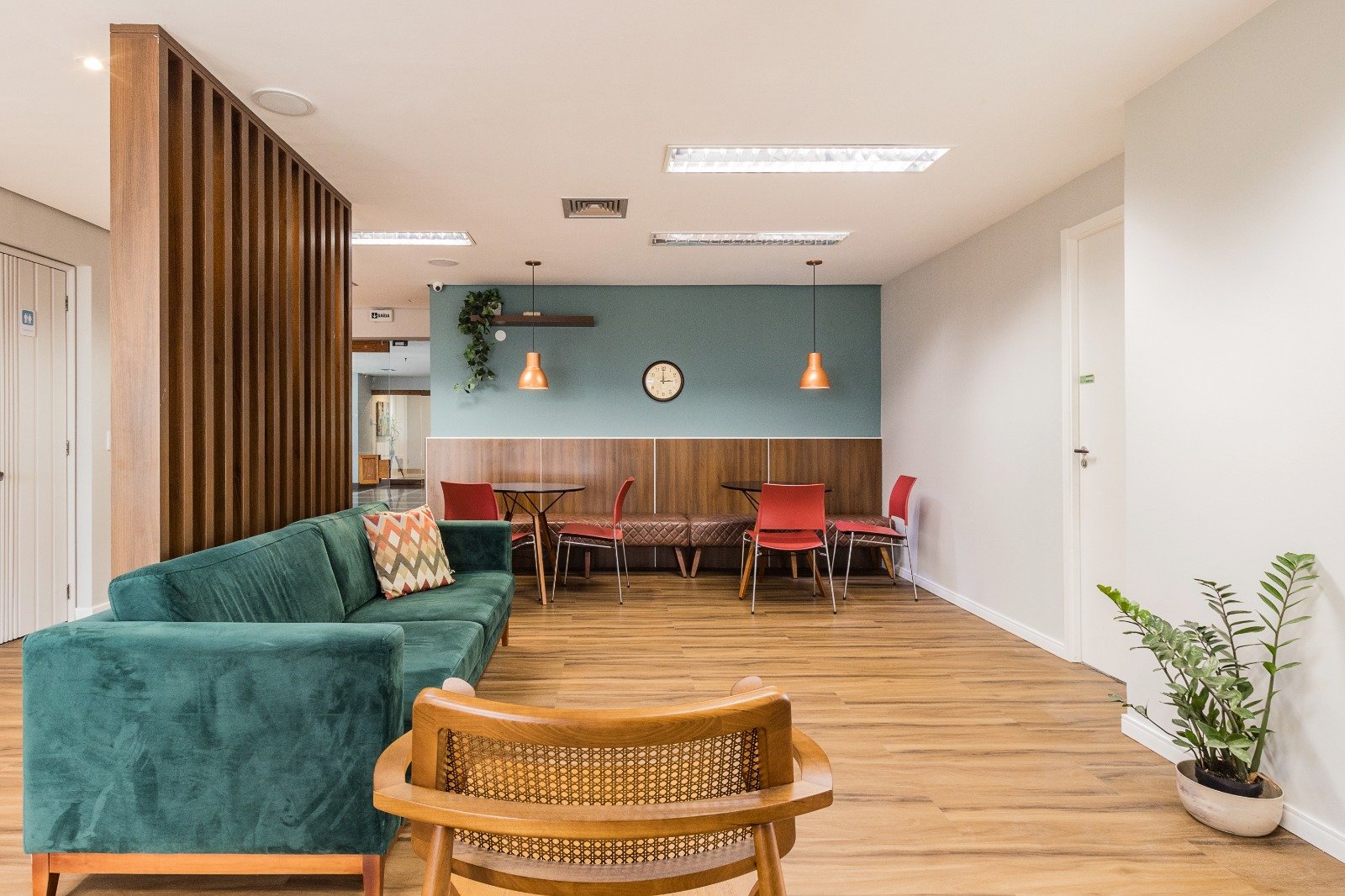 30fb0cea-0b39-4263-ae93-474c994dc50e